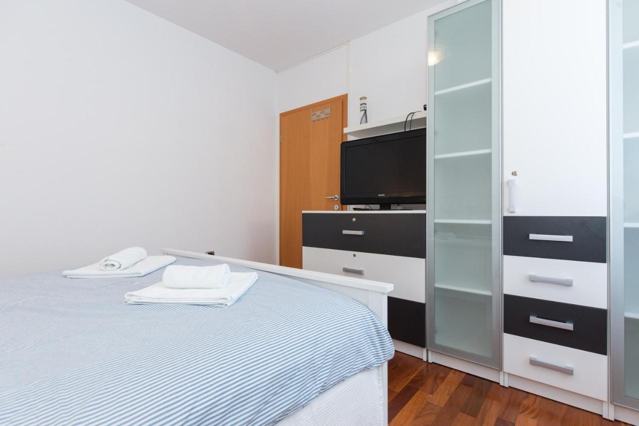 Apartment Rosmarino Baška Buitenkant foto
